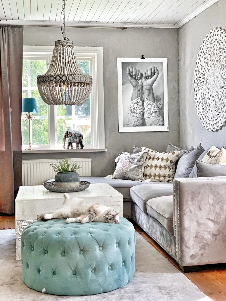 Skånska Möbelhuset Signum Lampa Med Träkulor - Ljusa Träkulor - Bild 4