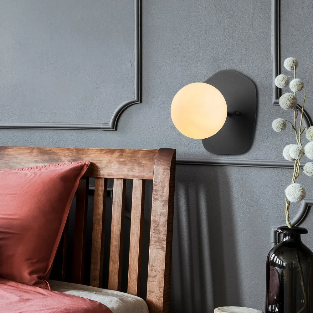 Skånska Möbelhuset Well Vägglampa 11680 - Svart/vit - Bild 2