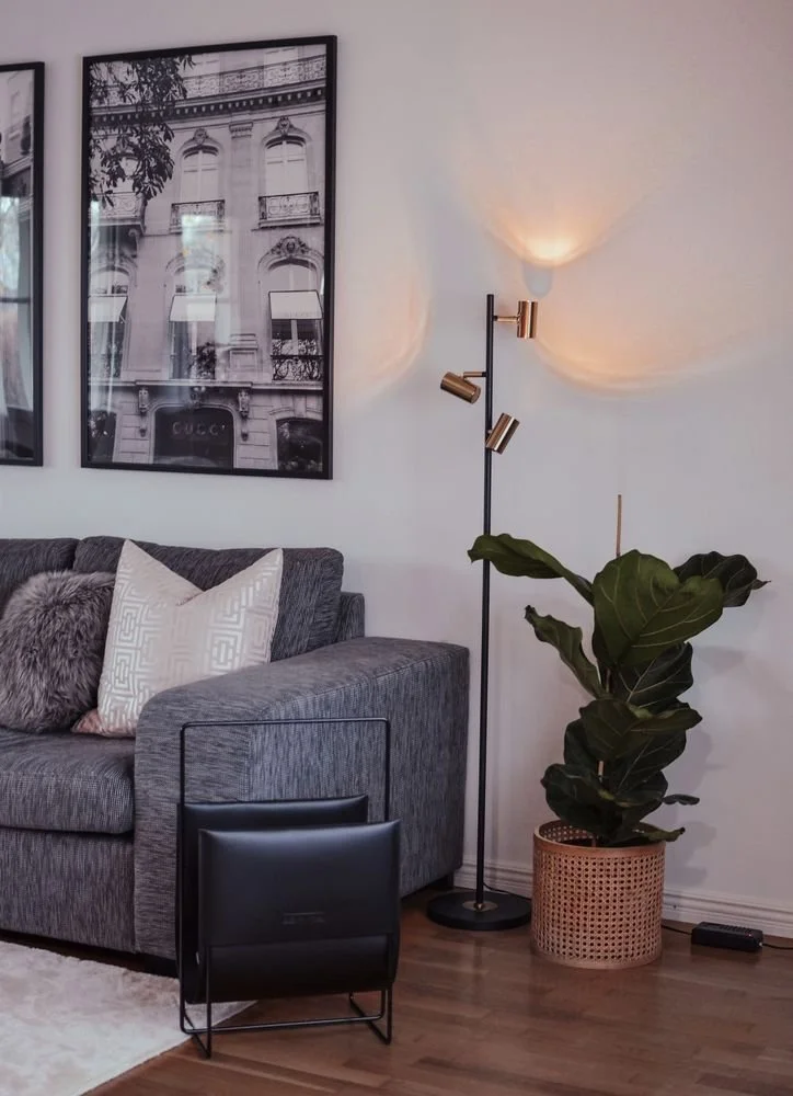 Aneta Lightning Golvlampa Gusto 3-arm - Svart/matt Mässing - Bild 3